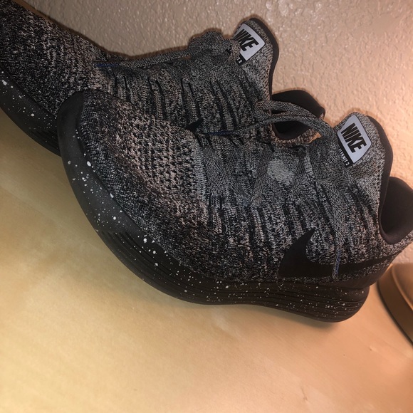 Nike lunarepic flyknit 2 mens size 8 - Picture 3 of 6